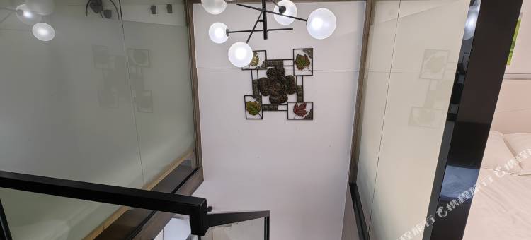 诗远·江景loft民宿(南昌绿滋肴朝阳里店)图片