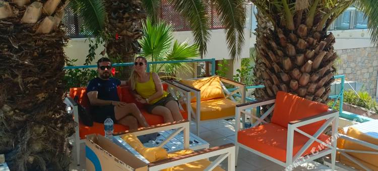 米娅山丘套房酒店(Mia Hill Suites)图片