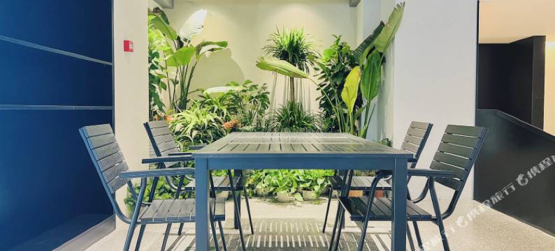 大隐丨隐逸花园酒店(上海静安大悦城苏州河店)图片