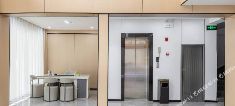 朵兰·智能影音酒店(大理高铁站洱海公园店)图片