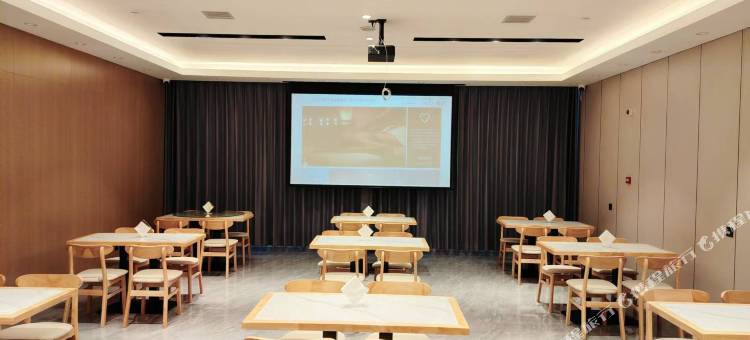 艺龙海雅酒店(长白山北坡游客集散中心店)图片