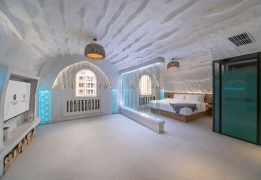 Jifeng International Hotel (Manzhouli Zhongsu Pedestrian Street) Hotel Overview