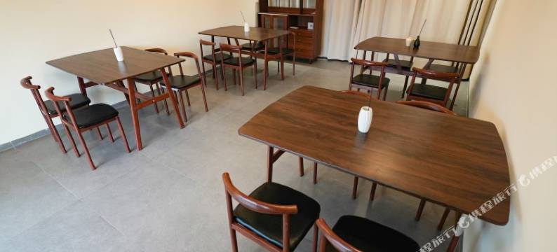 张家界溪畔民宿(天门山索道店)图片