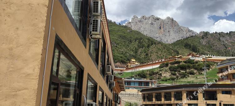 安静旅游客栈(扎尕那景区店)图片