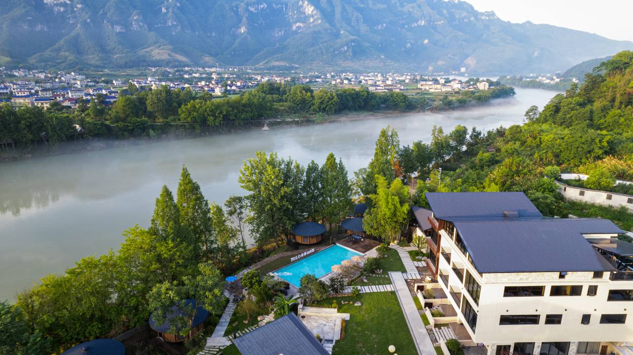 YOLO 惹莲・山河集|Designer 河景树屋度假民宿图片