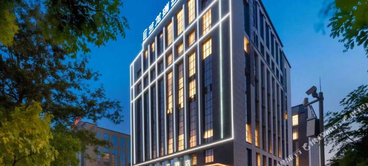 艺龙瑞云酒店(芜湖方特乐园鸠兹古镇店)图片