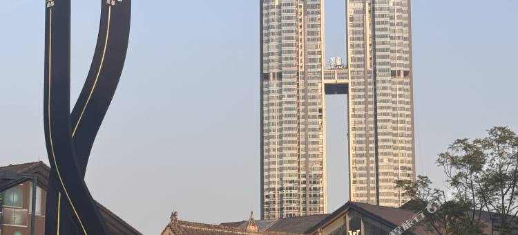 Mr.Smile笑先生太古设计师高空全套房公寓(成都太古里春熙路店)图片