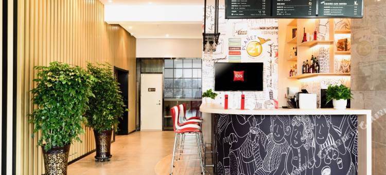 宜必思酒店(昌吉建设路小吃街店)图片