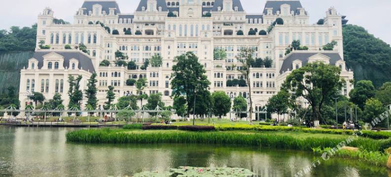 小隐静舍民宿(贵阳花果园双子塔店)图片