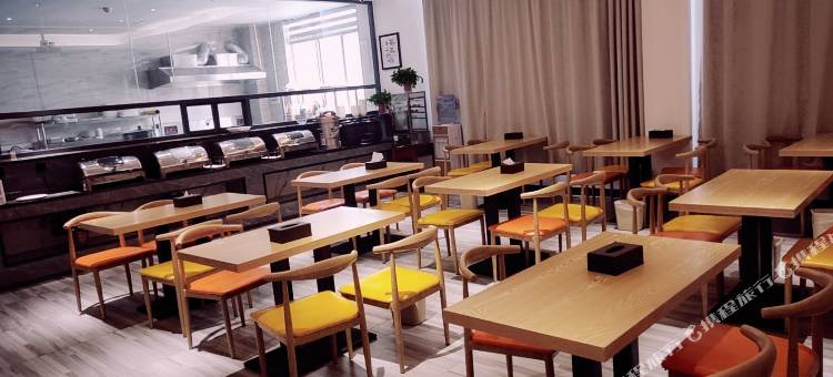 格林豪泰商务酒店(菏泽CBD火车站万达广场店)图片