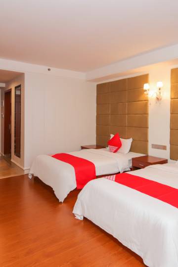 东莞华月轩附近酒店