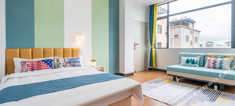 雨潼酒店(金湾国际机场店)图片