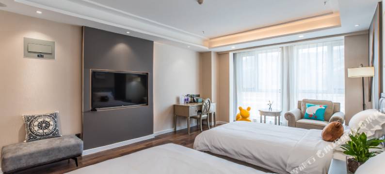 芭提雅酒店(承德大学城南站店)图片