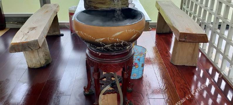 泰安六间房客栈图片