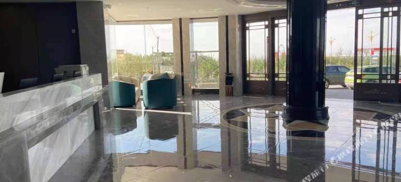 茶卡盐湖月栖湖酒店图片