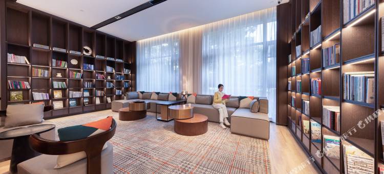 南京大学地铁站仙林大学城亚朵酒店图片