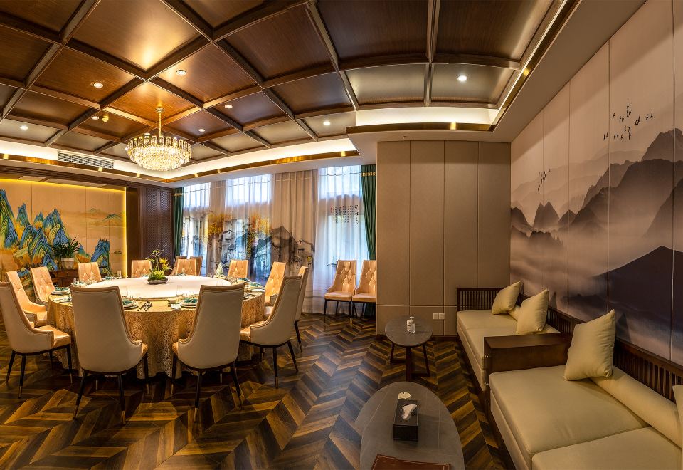 New Sail HotelHotel Overview