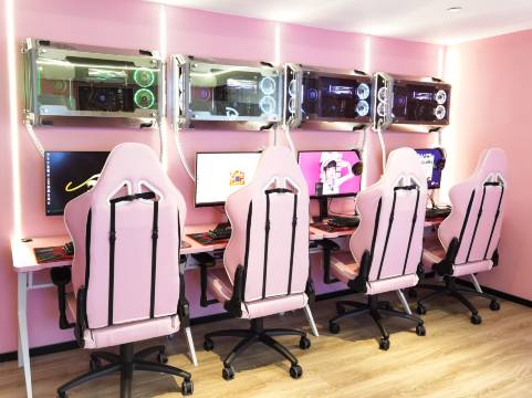 昆山灵隼电竞民宿(火车站昆山商厦店)