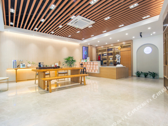 朱雀桥边酒店(南京夫子庙地铁站店)