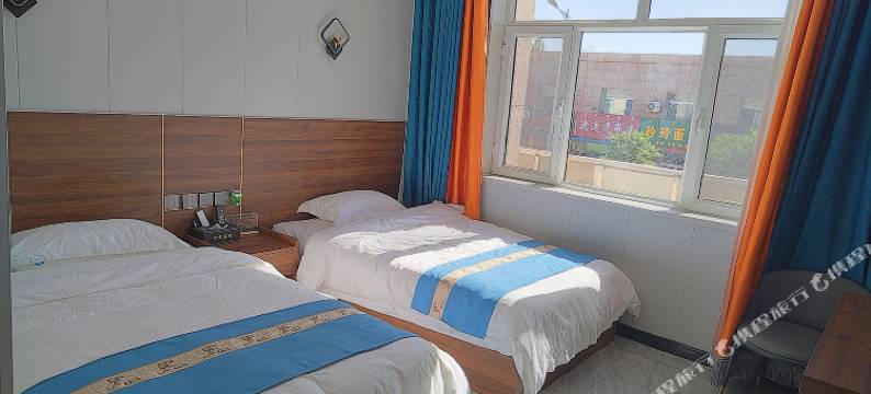 阿拉善左旗吉兰泰亿鑫商务宾馆图片