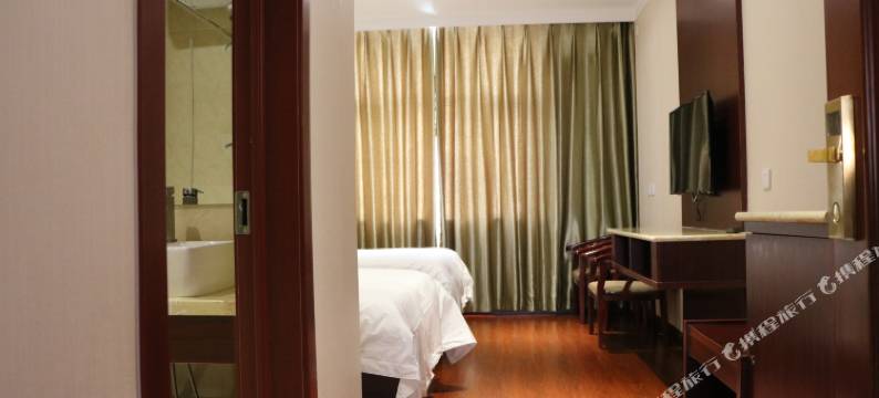 天生桥酒店图片