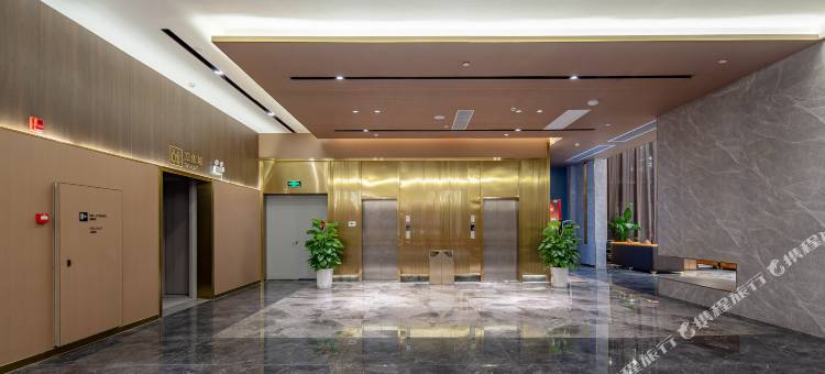 崇左天龙湾曼悦酒店(民族师范学院高铁站店)图片