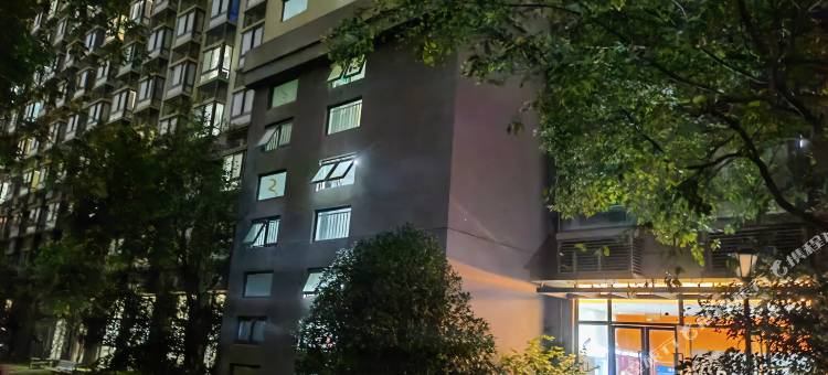 集美学居精选公寓(上海闵行交大华师大店)图片