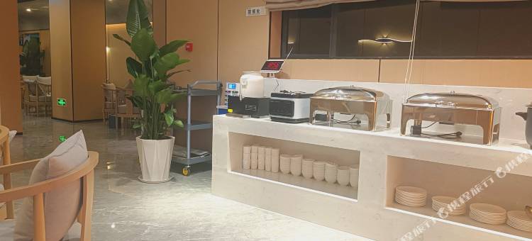 观湖花园酒店(南充希望城南湖公园店)图片