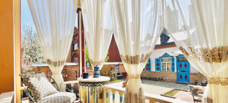 伊宁域见宁民宿(伊犁河风景区店)图片