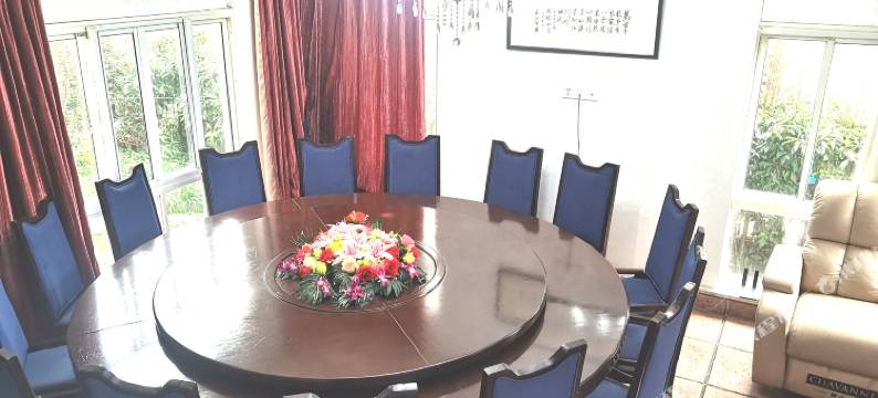 丁丁聚吧轰趴馆图片