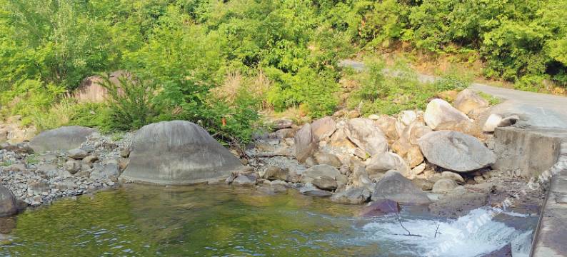 内乡清雅山涧客栈图片