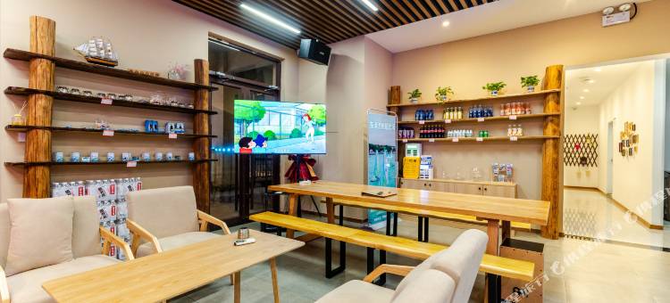 梧舍青年旅社(欧乐坊店)图片