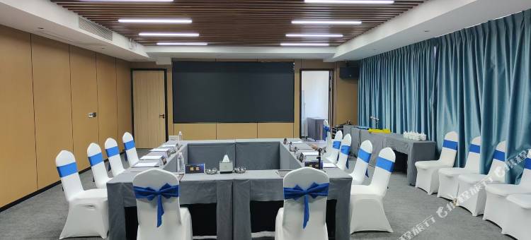 湘华电竞酒店(黔南师院万达广场店)图片