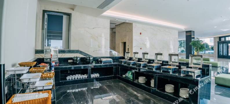 洪瑞·半岛国际酒店(玉山站金山大道店)图片