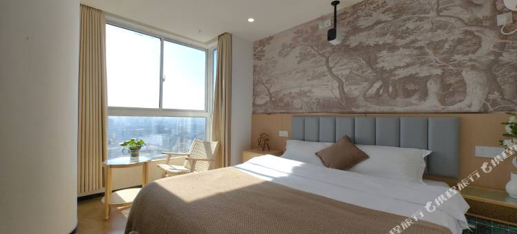 佳旭设计师民宿(南京新街口地铁站店)图片