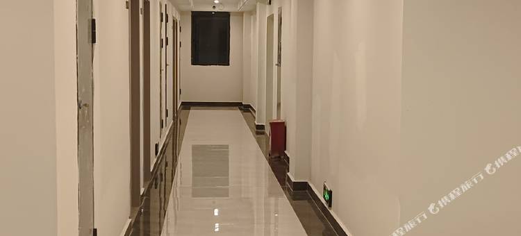 广南篆角强村酒店图片