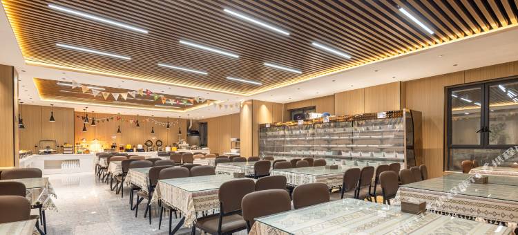 赛里木湖丽呈别院湘疆假日酒店图片