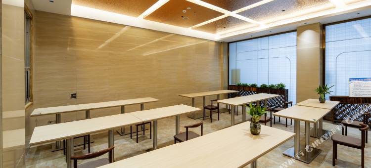 YUNJINHOTEL·云锦酒店(张家界武陵源森林公园店)图片