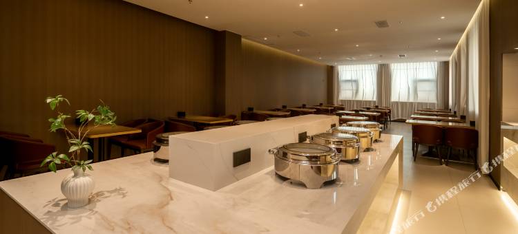 百泰万颐酒店(黄石大冶开发区百花路店)图片