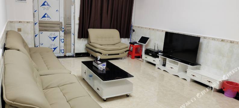 英德英致尚民宿图片