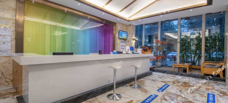 菲途酒店(来宾兴宾区裕达新天地店)图片