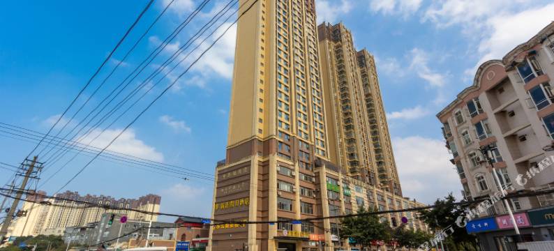 成都新港假日酒店(四川旅游学院龙泉驿区人民医院店)图片