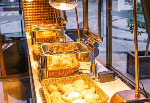 Binyue Hotel (Jinshi Cultural Park) Hotel Overview