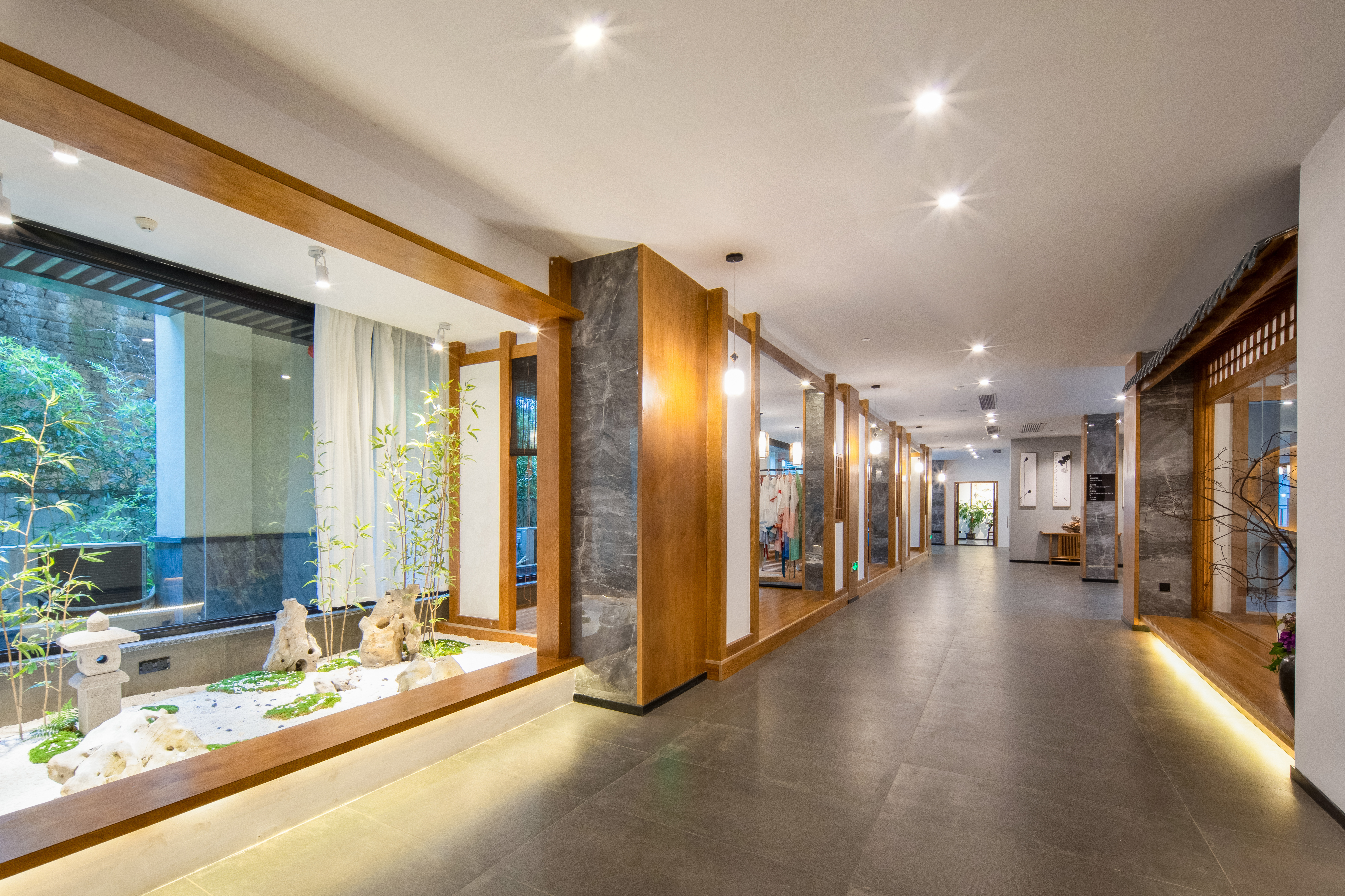 Xianchuang HotelOver view