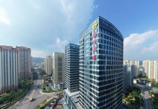 昆明皓悦酒店（吾悦广场阜外医院店）外景图