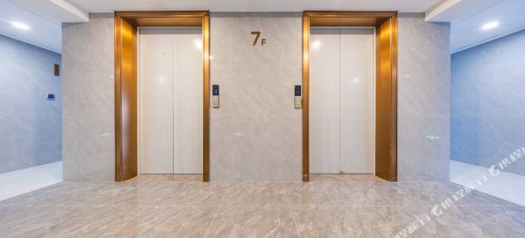 Hi Hotel(广州白云亭岗地铁站店)图片