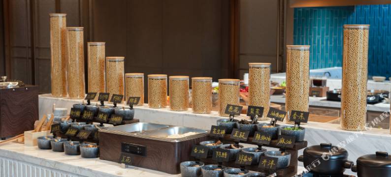 喀什万达广场亚朵酒店图片