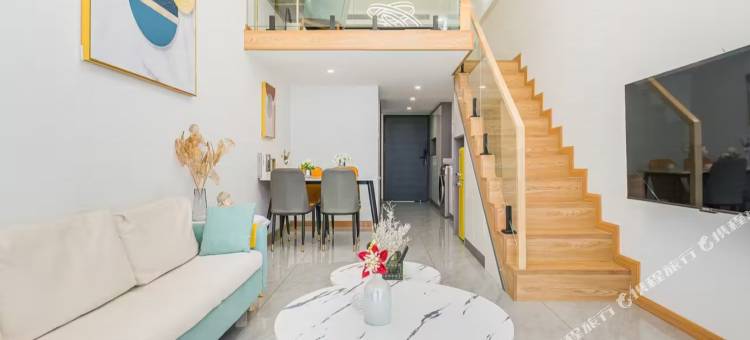 漫途·清雅Loft影院酒店(红谷滩万达广场店)图片