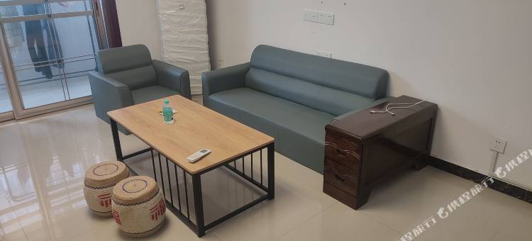 Myroom青年旅舍民宿(郑州东站店)图片