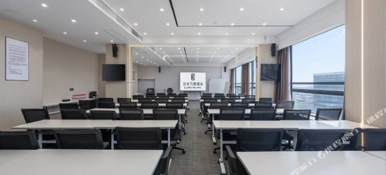 艺龙万国酒店(广州白云国际机场店)图片